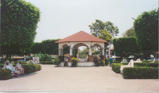 Mexico_LaCrucecitaSquare